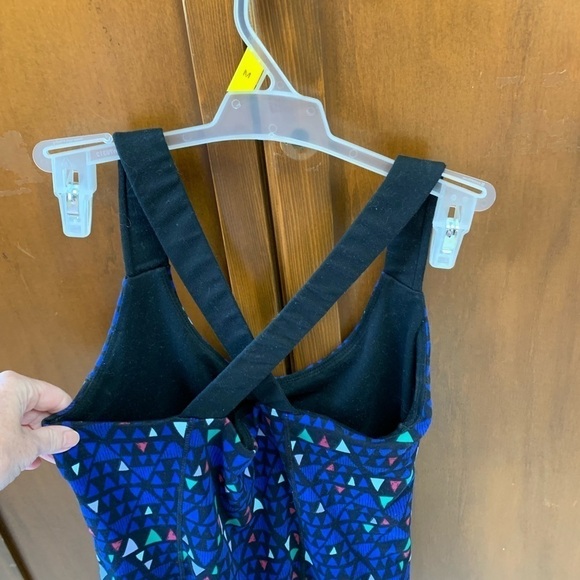 Threads 4 thought active life styles workout tank top wide small recycled poly - Picture 3 of 5